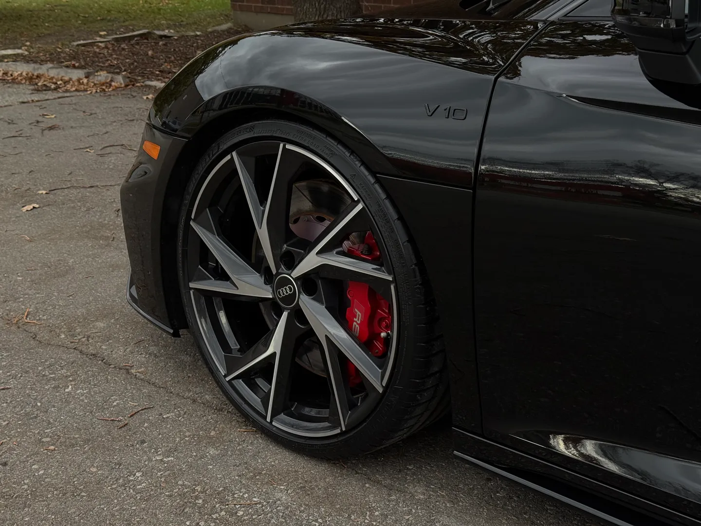 Audi R8 V10 RWD Coupe — photo 15