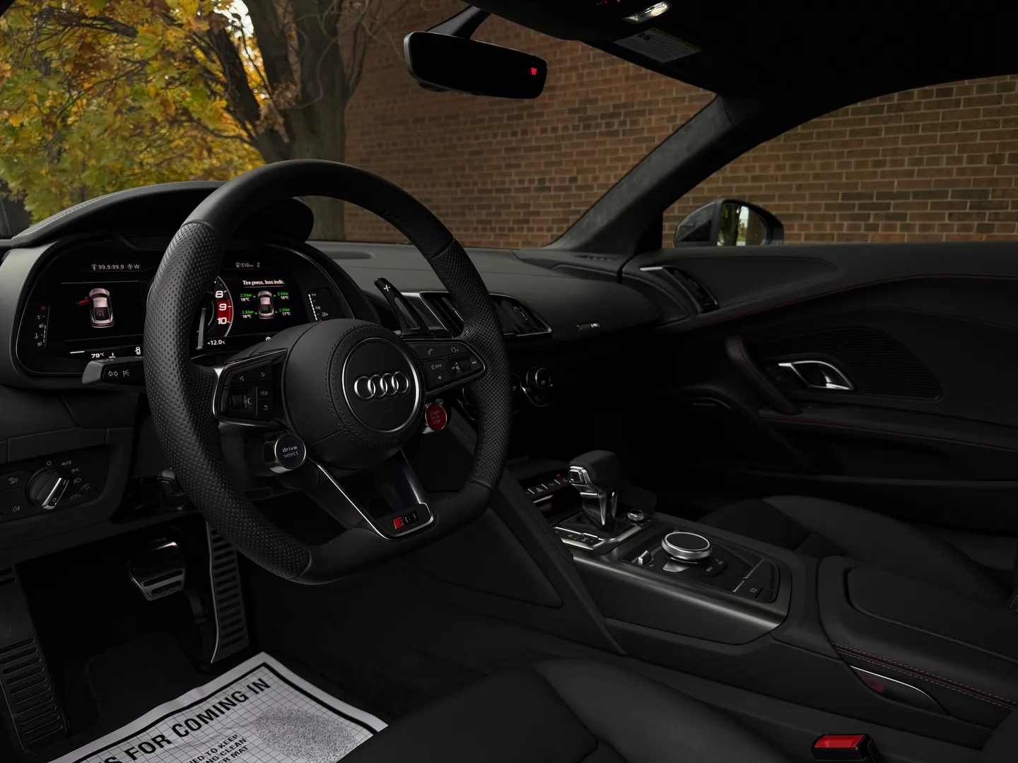 Audi R8 V10 RWD Coupe — photo 42