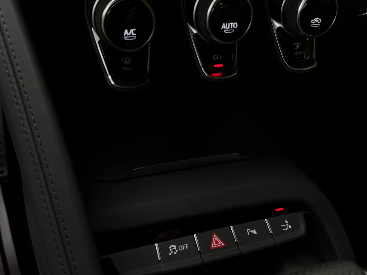 Audi R8 V10 RWD Coupe — photo 66