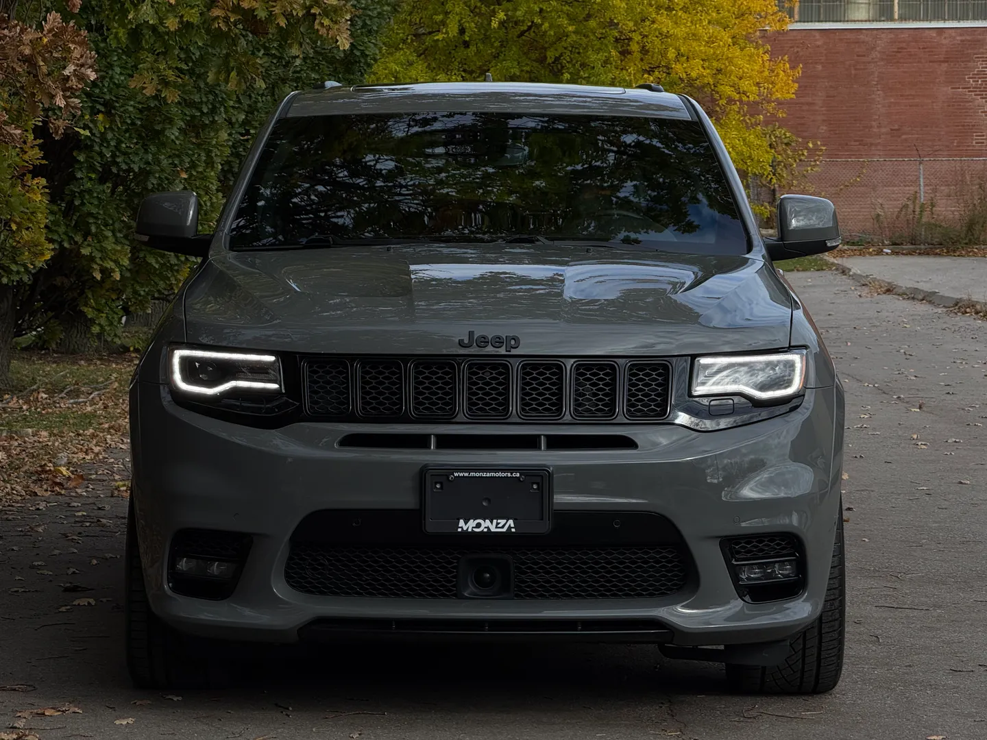 Jeep Grand Cherokee SRT — photo 4