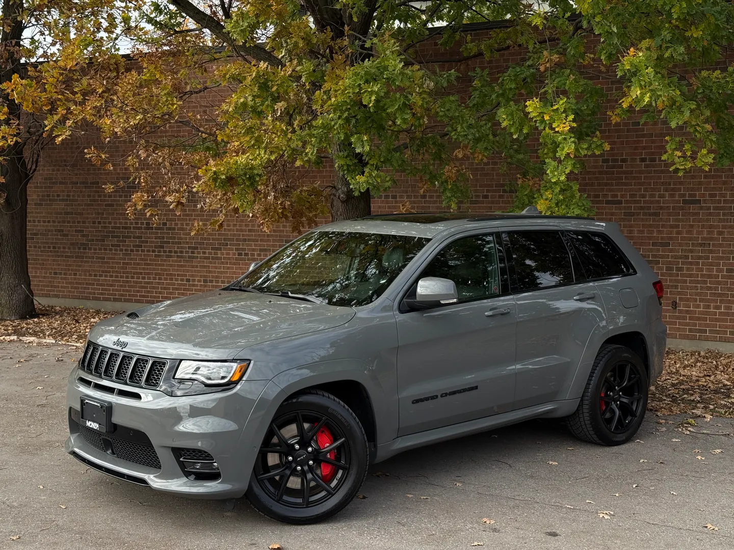 Jeep Grand Cherokee SRT — photo 2