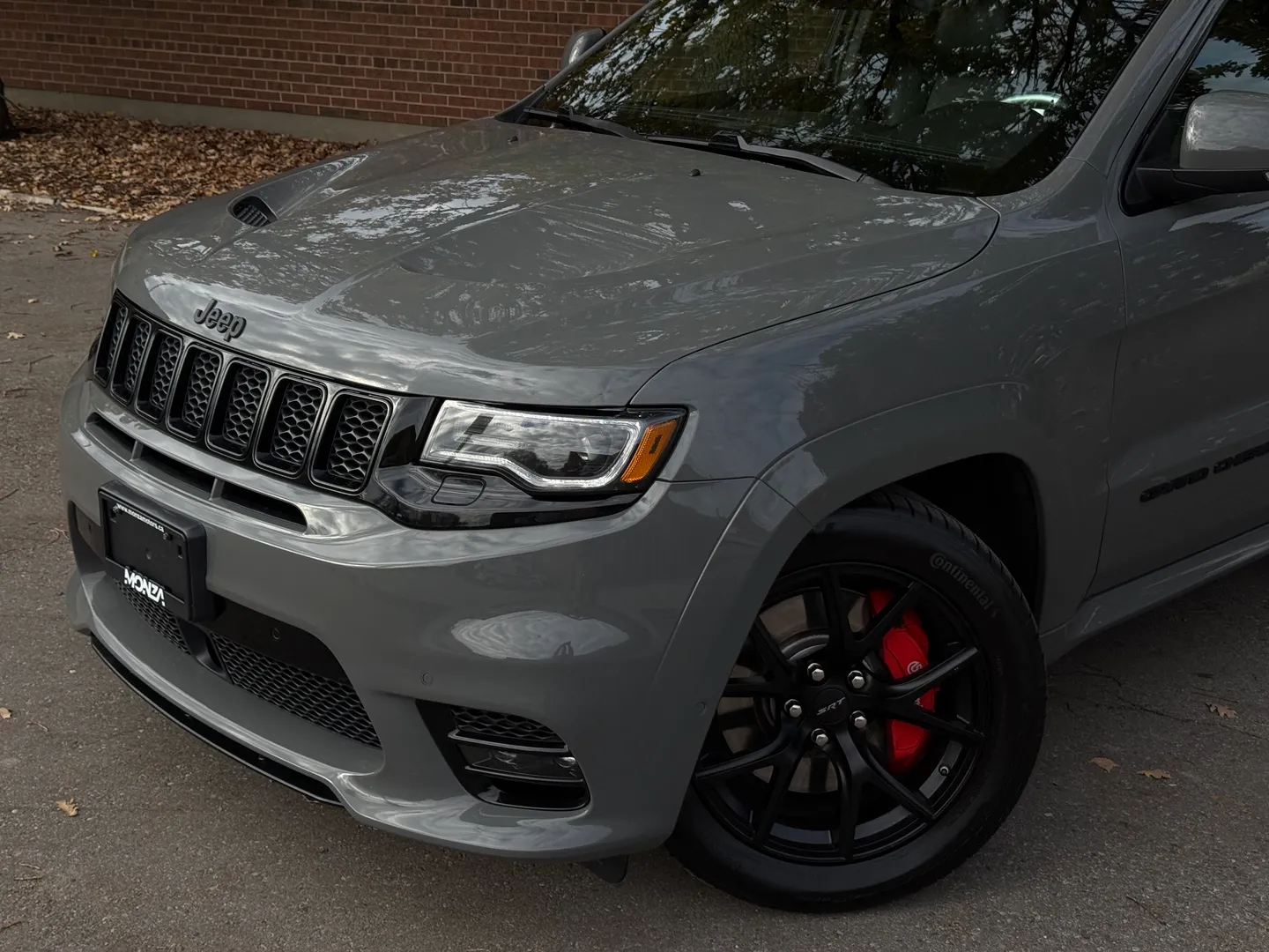Jeep Grand Cherokee SRT — photo 3