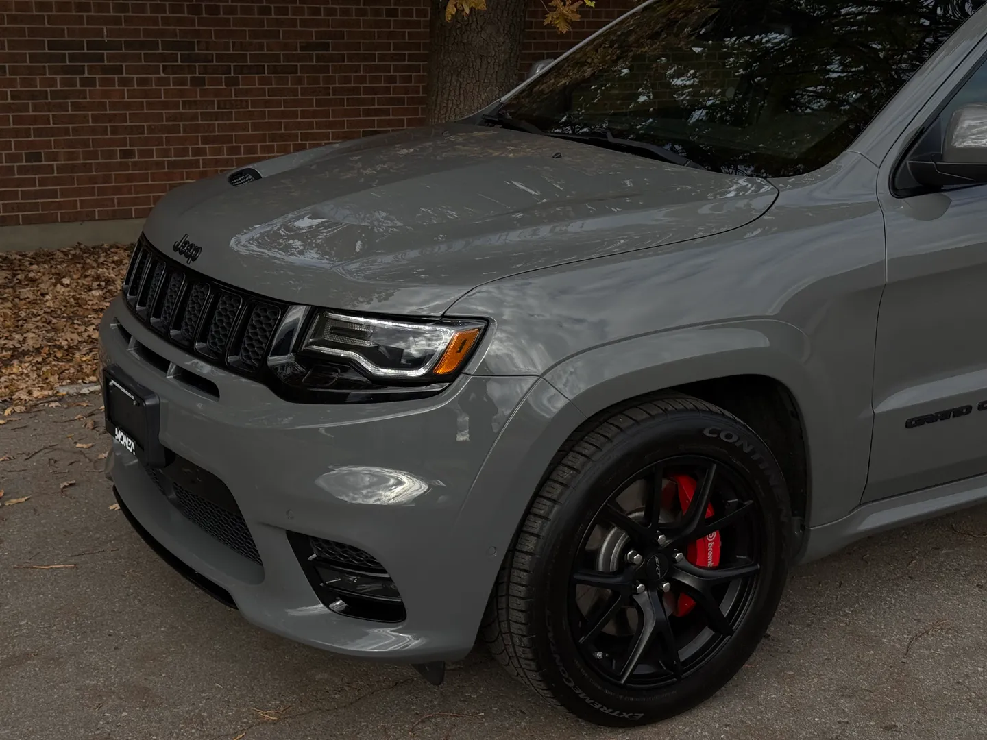Jeep Grand Cherokee SRT — photo 6