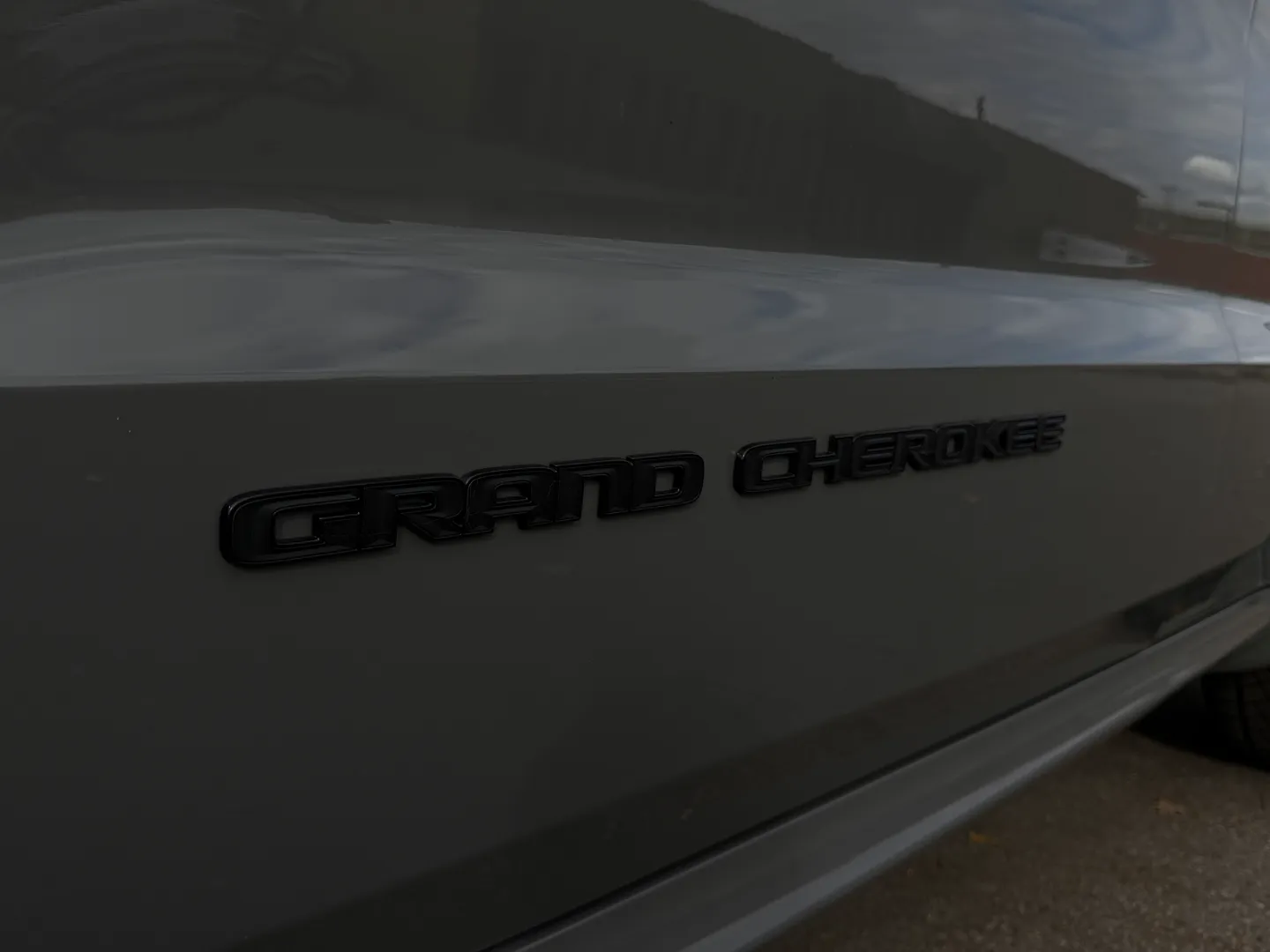 Jeep Grand Cherokee SRT — photo 19