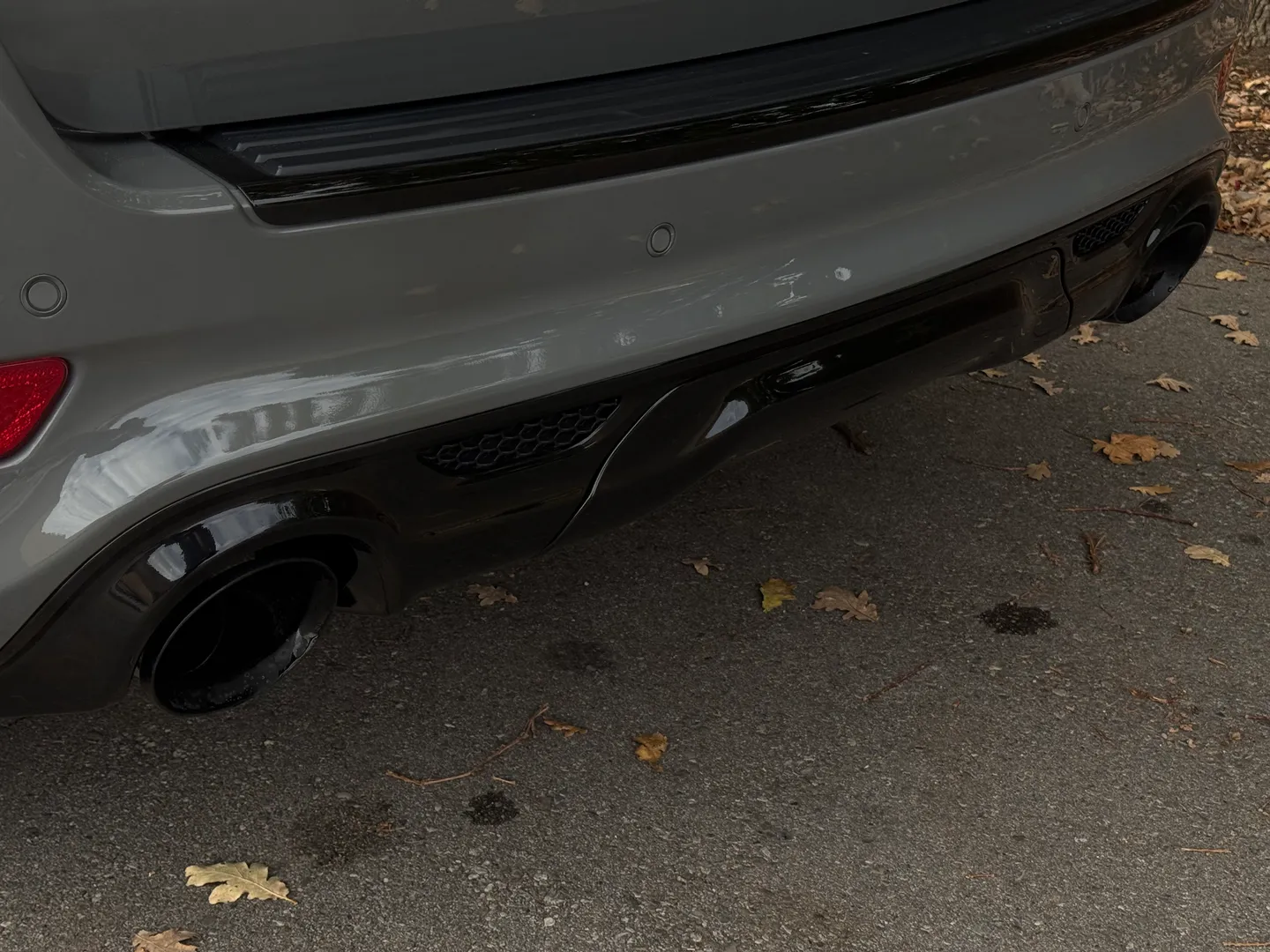 Jeep Grand Cherokee SRT — photo 28