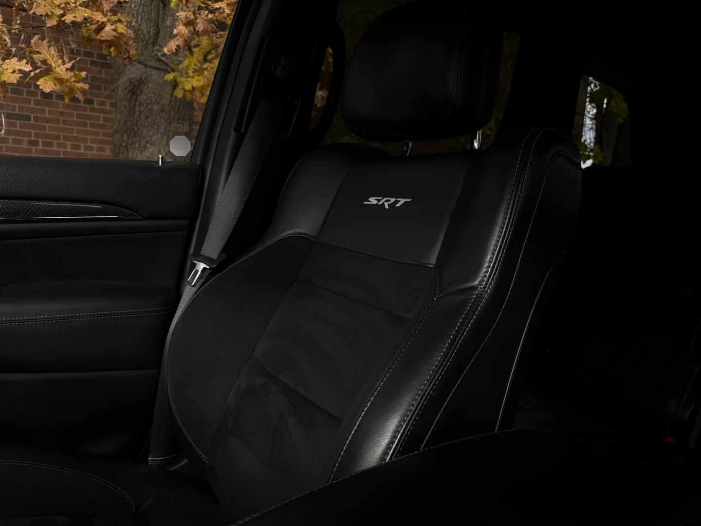 Jeep Grand Cherokee SRT — photo 72