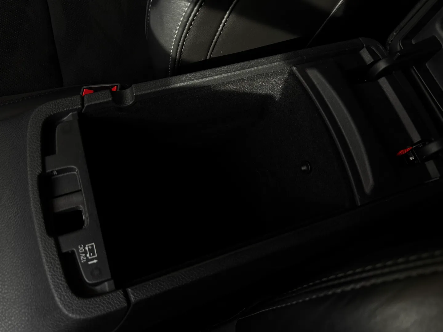 Jeep Grand Cherokee SRT — photo 75