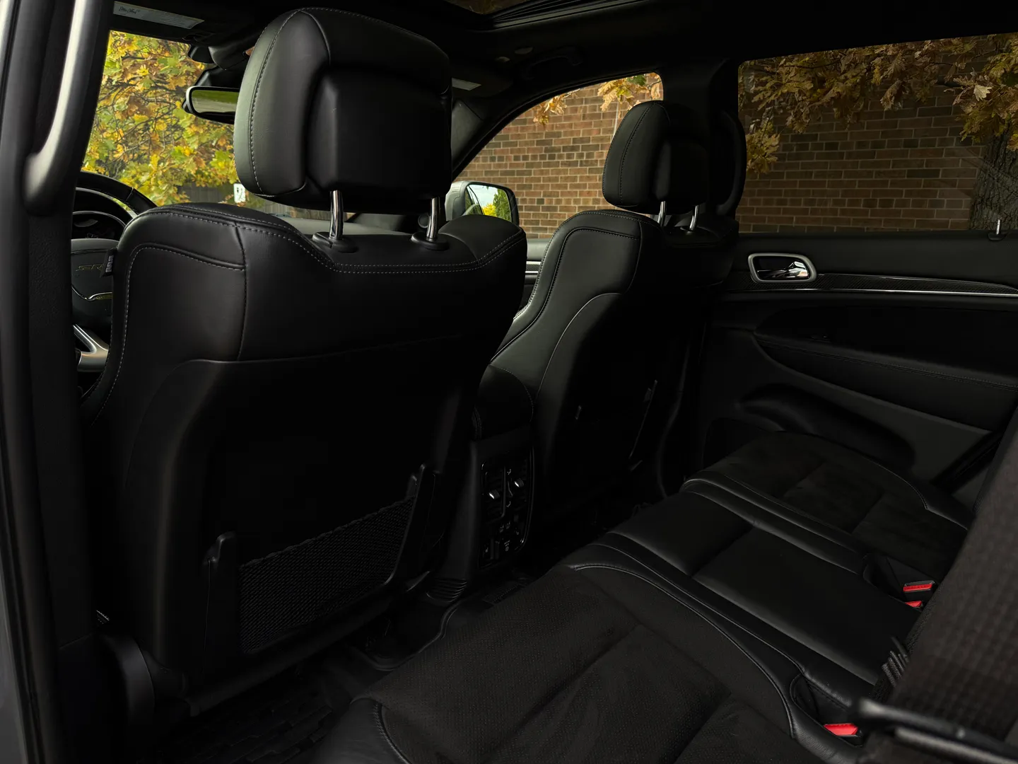 Jeep Grand Cherokee SRT — photo 87