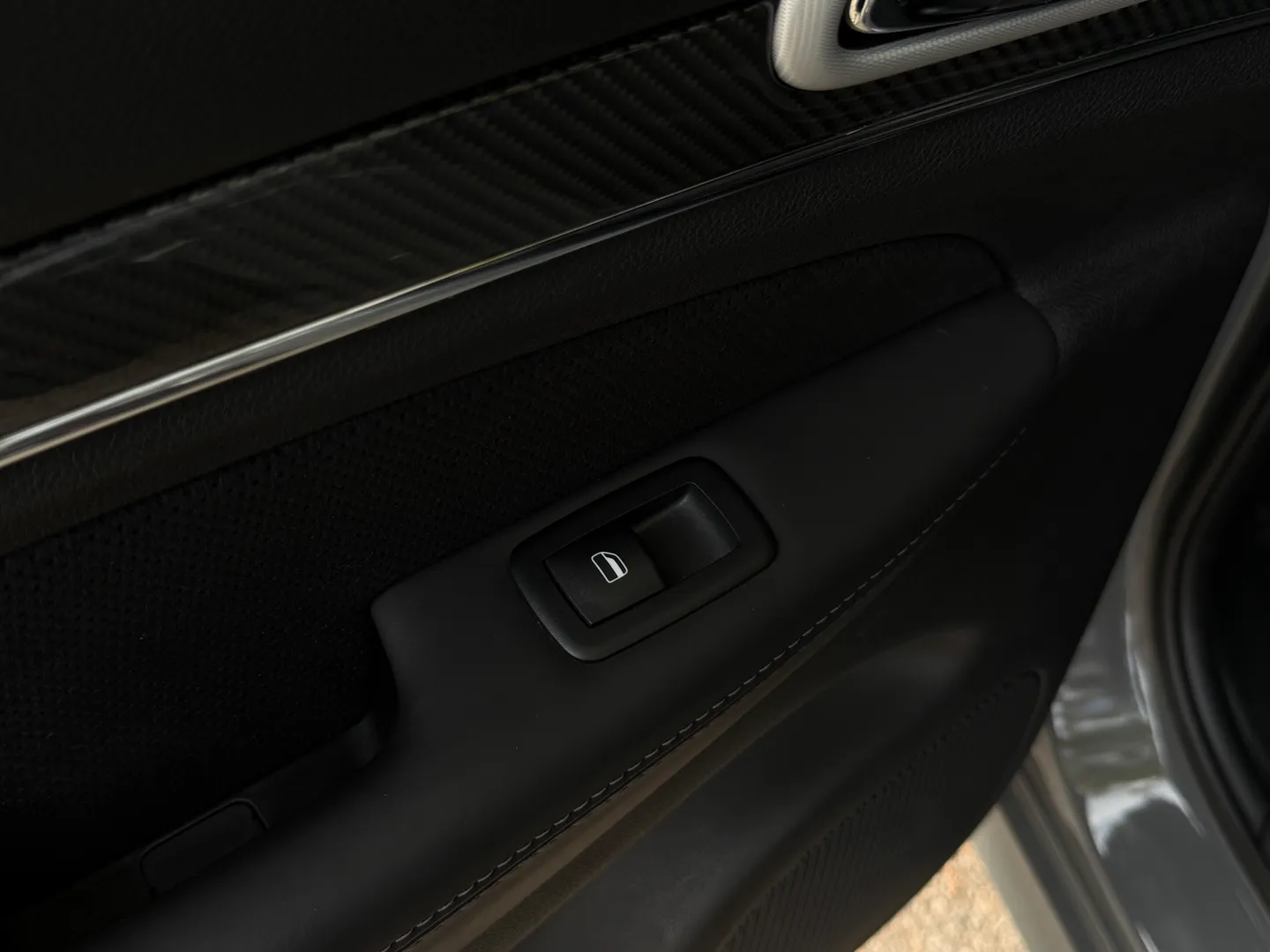 Jeep Grand Cherokee SRT — photo 93