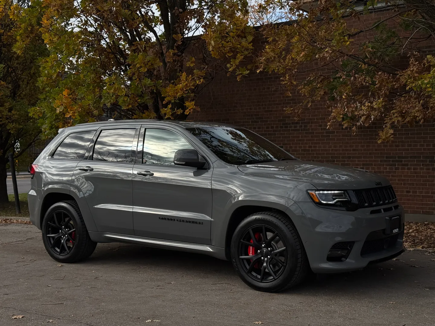 Jeep Grand Cherokee SRT — photo 98