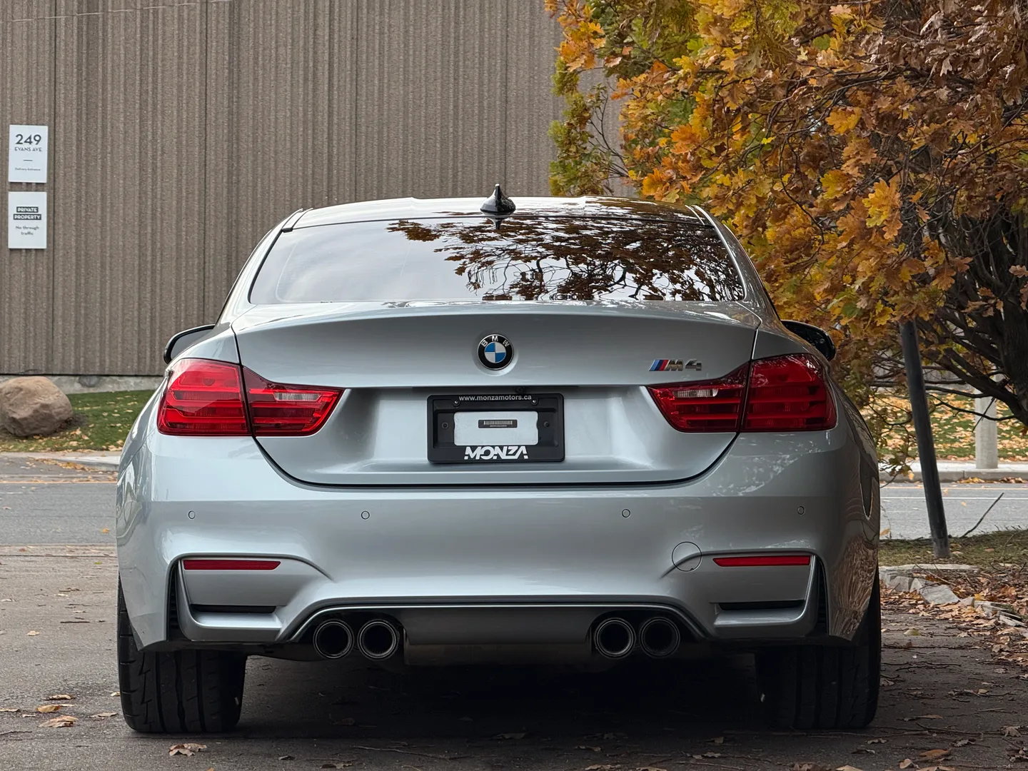 BMW M4 DCT Coupe M Performance Exhaust — photo 25