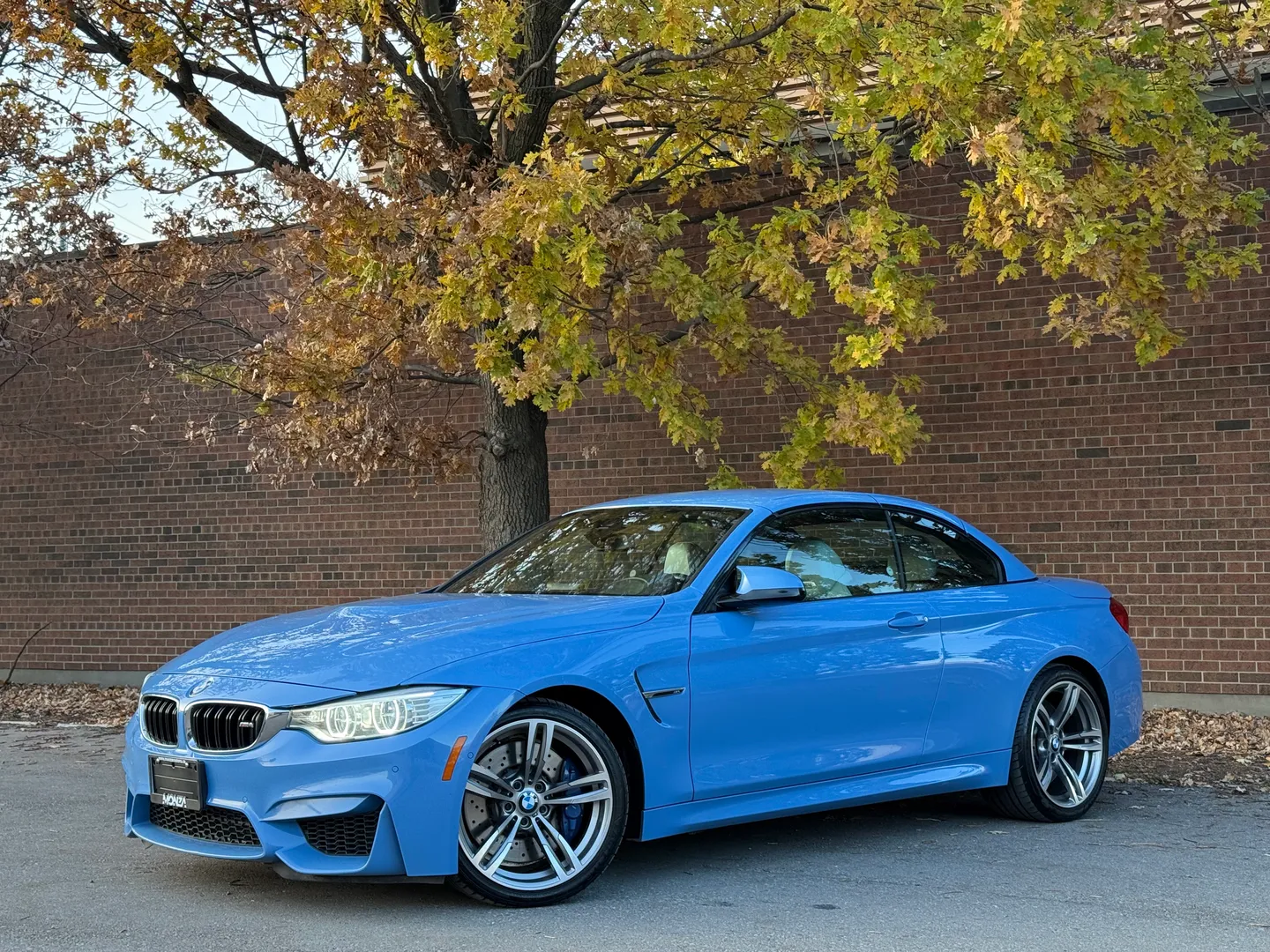 BMW M4 DCT Cabriolet — photo 3