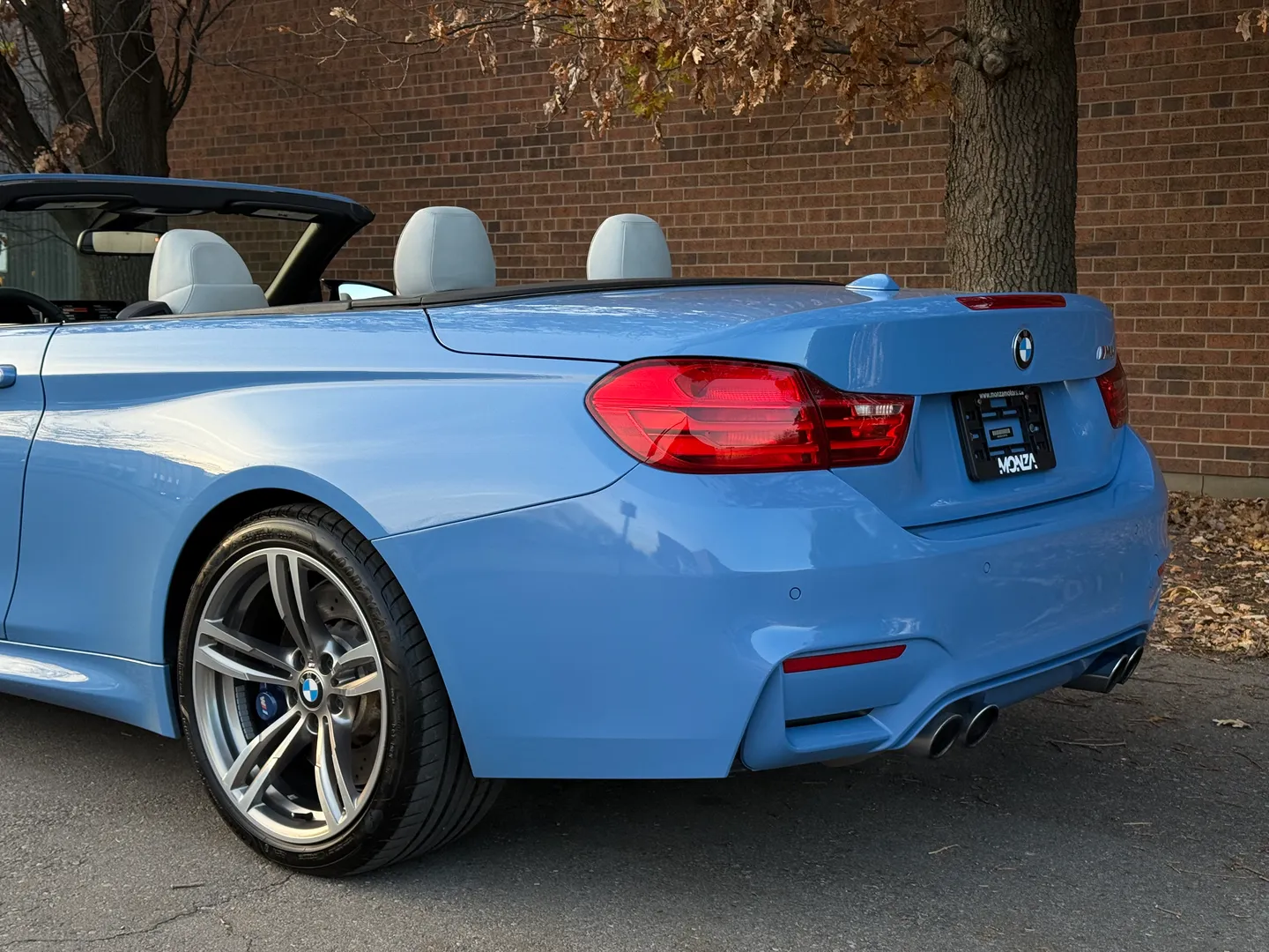 BMW M4 DCT Cabriolet — photo 23