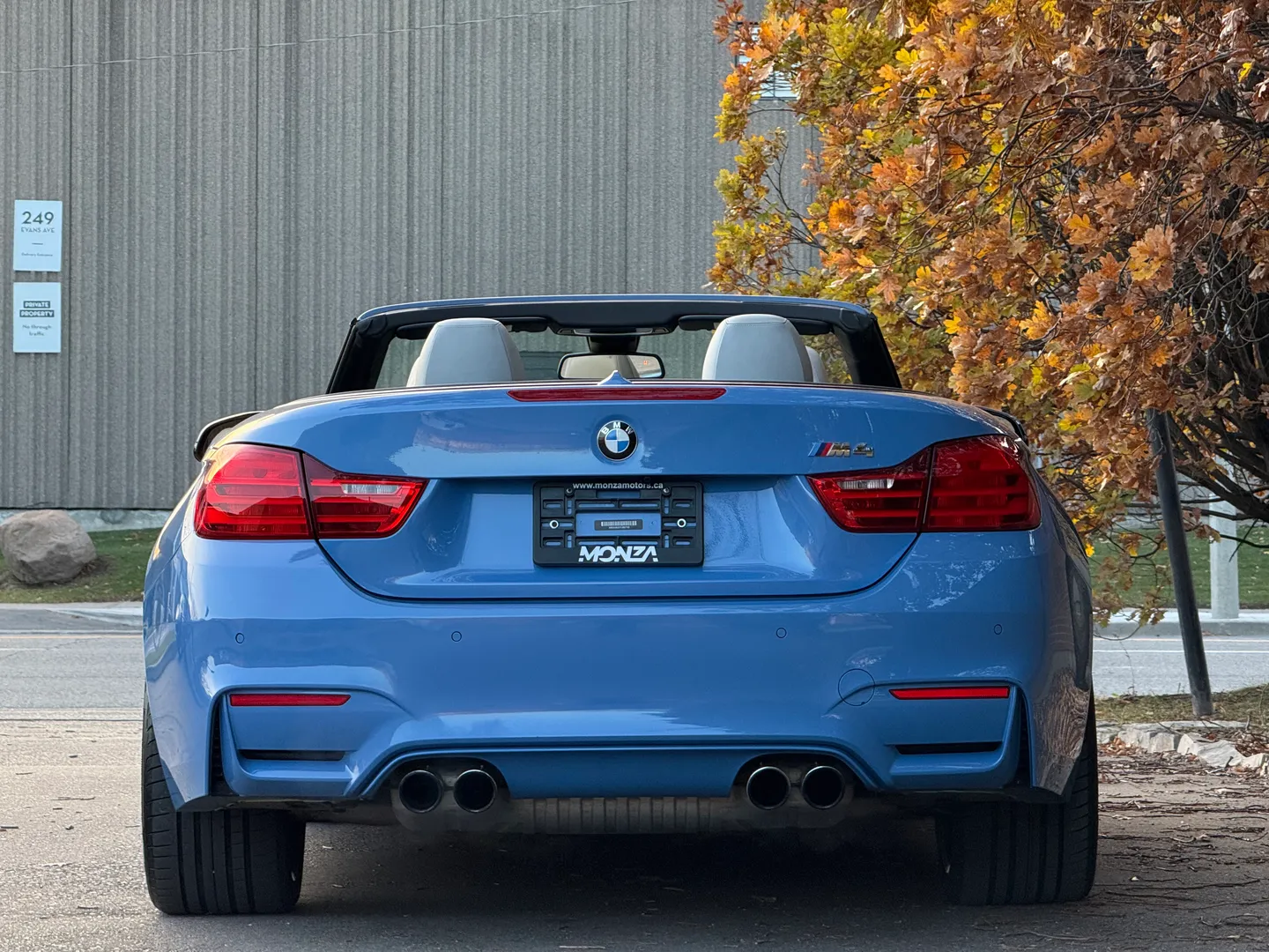 BMW M4 DCT Cabriolet — photo 25