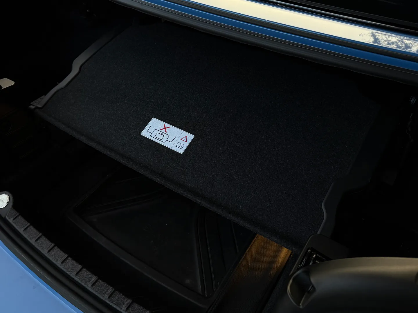 BMW M4 DCT Cabriolet — photo 31