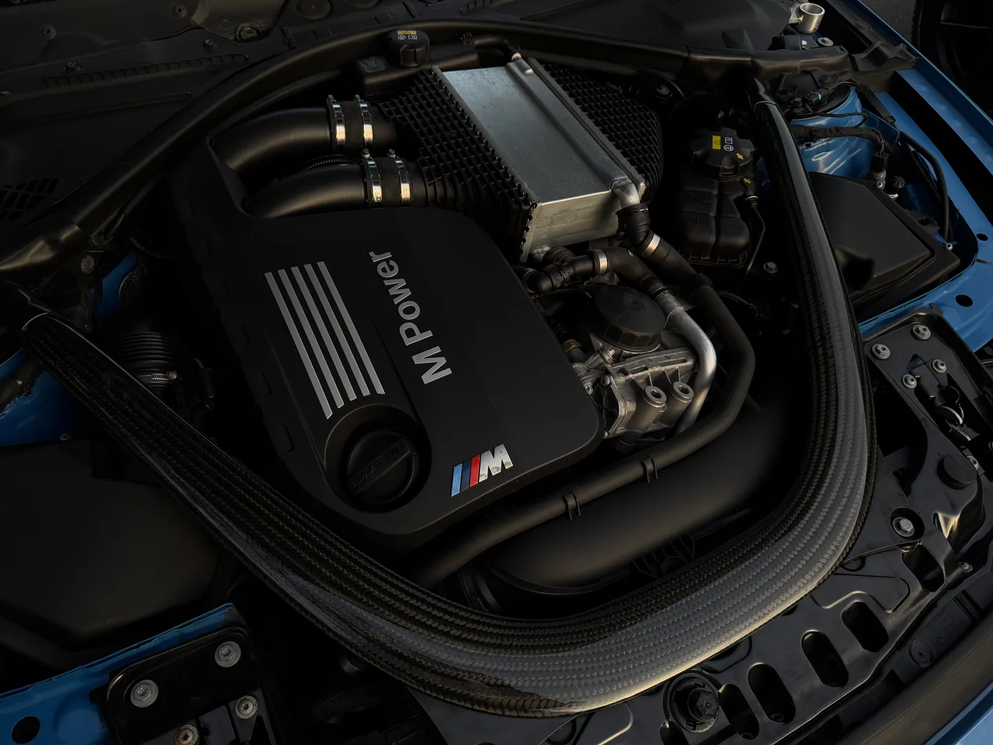 BMW M4 DCT Cabriolet — photo 33