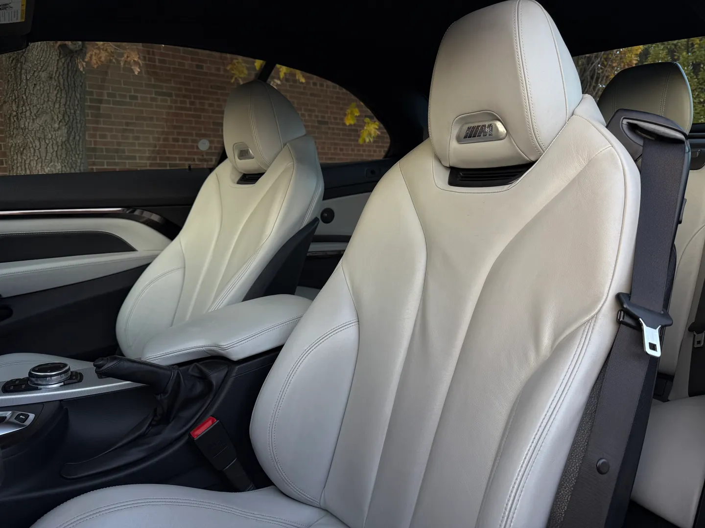 BMW M4 DCT Cabriolet — photo 41