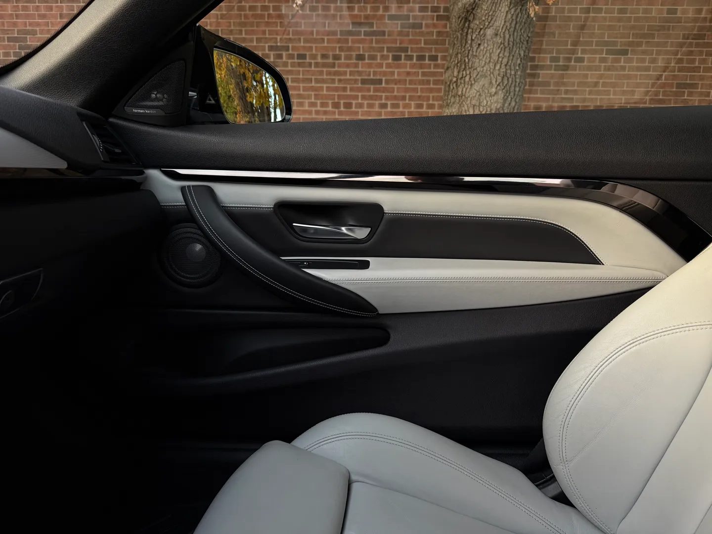 BMW M4 DCT Cabriolet — photo 75
