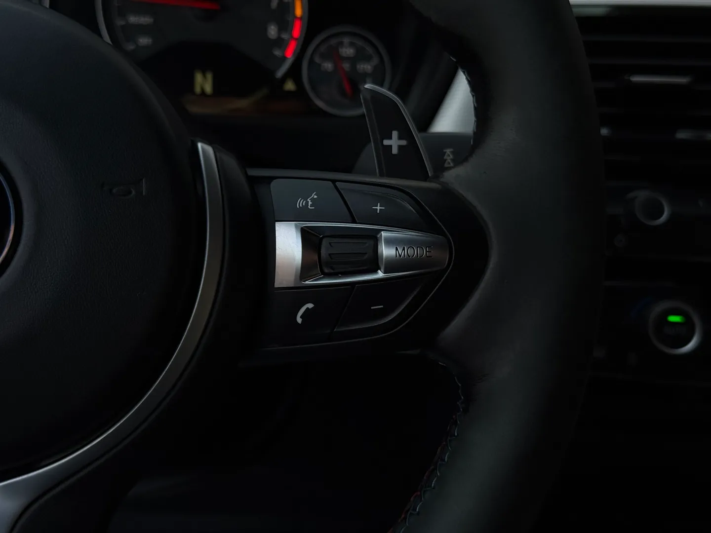 BMW M4 DCT Cabriolet — photo 82