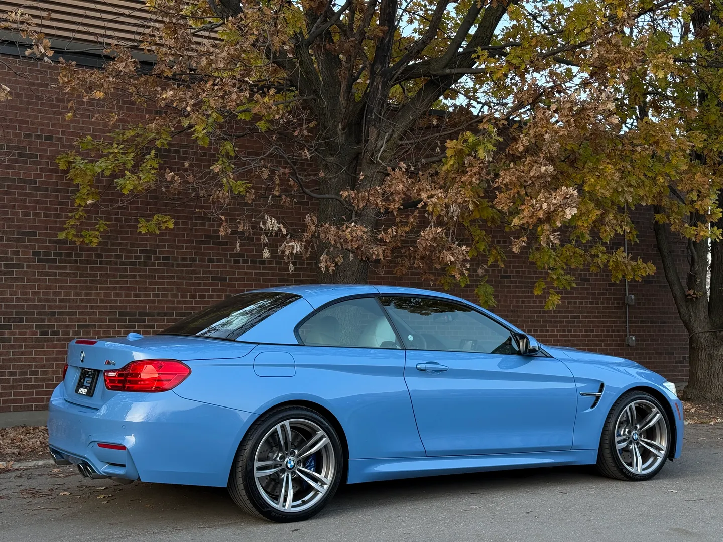 BMW M4 DCT Cabriolet — photo 93