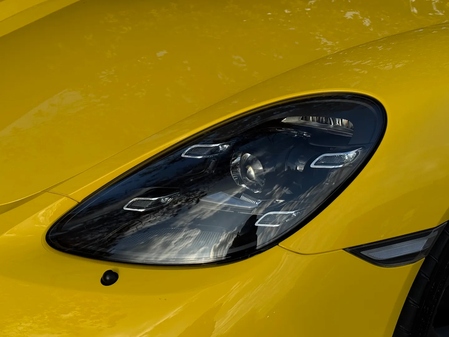 Porsche 718 Cayman GT4 6 Speed Manual  — photo 7