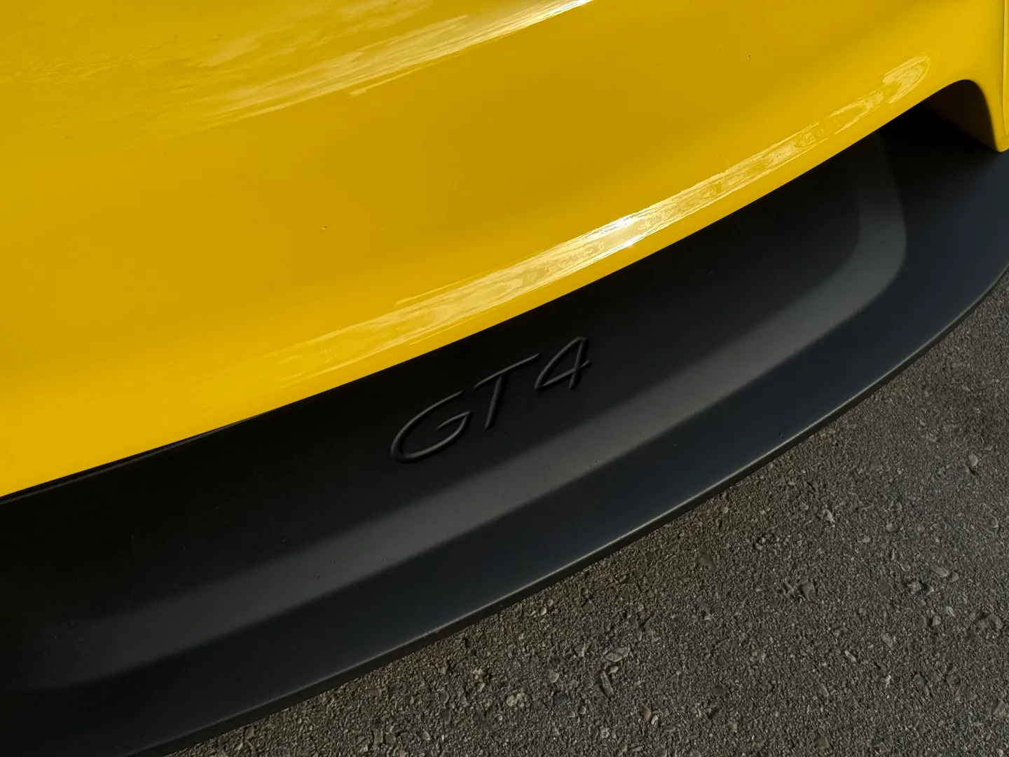 Porsche 718 Cayman GT4 6 Speed Manual  — photo 9