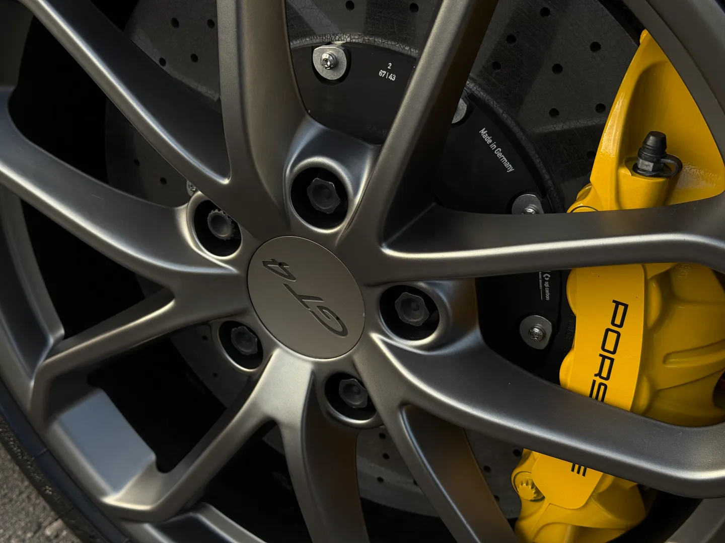 Porsche 718 Cayman GT4 6 Speed Manual  — photo 17