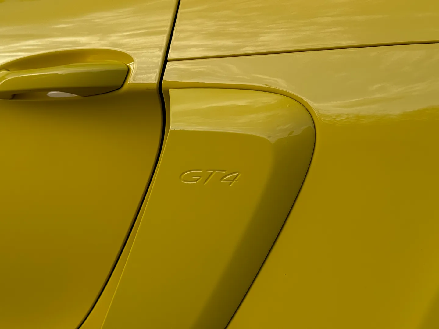 Porsche 718 Cayman GT4 6 Speed Manual  — photo 24