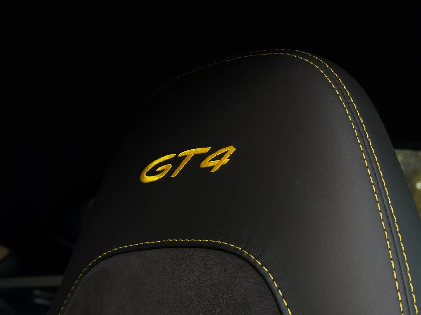 Porsche 718 Cayman GT4 6 Speed Manual  — photo 44