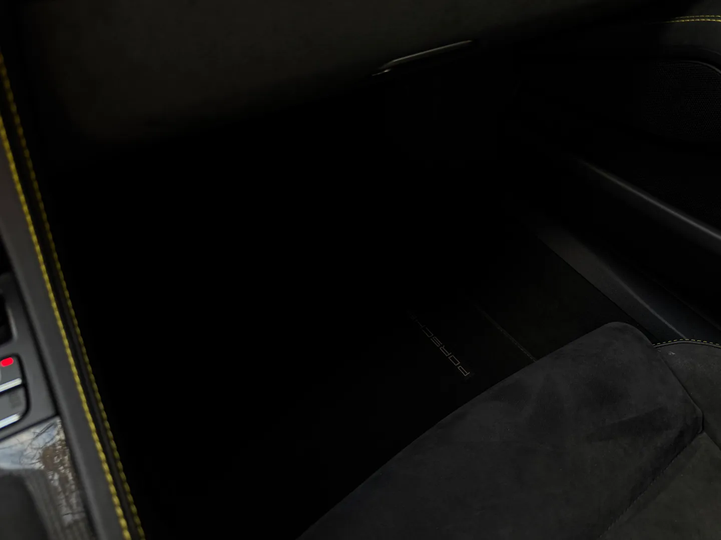 Porsche 718 Cayman GT4 6 Speed Manual  — photo 74