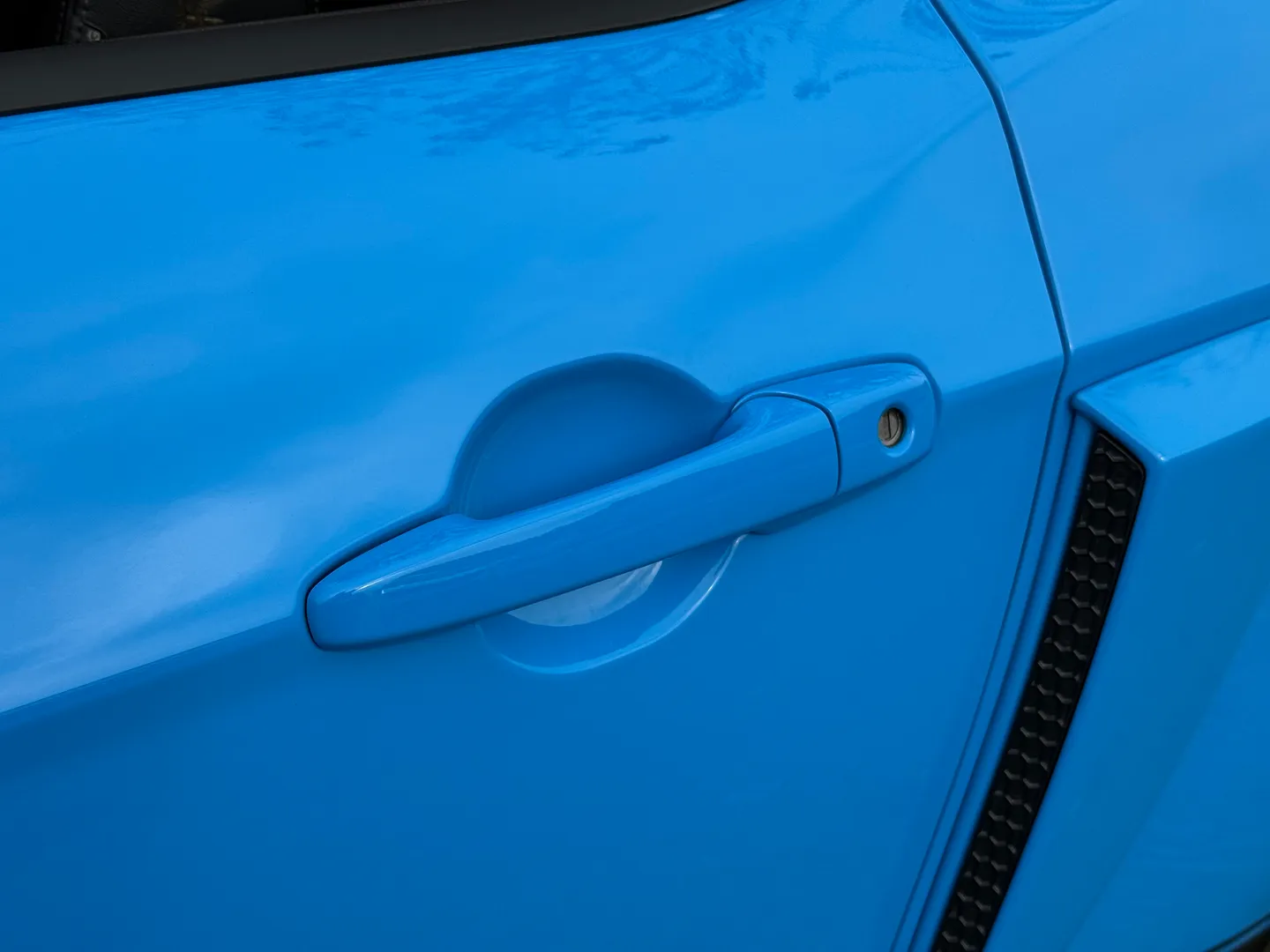 Ford Mustang Shelby GT500 6 Speed Manual Convertible — photo 21