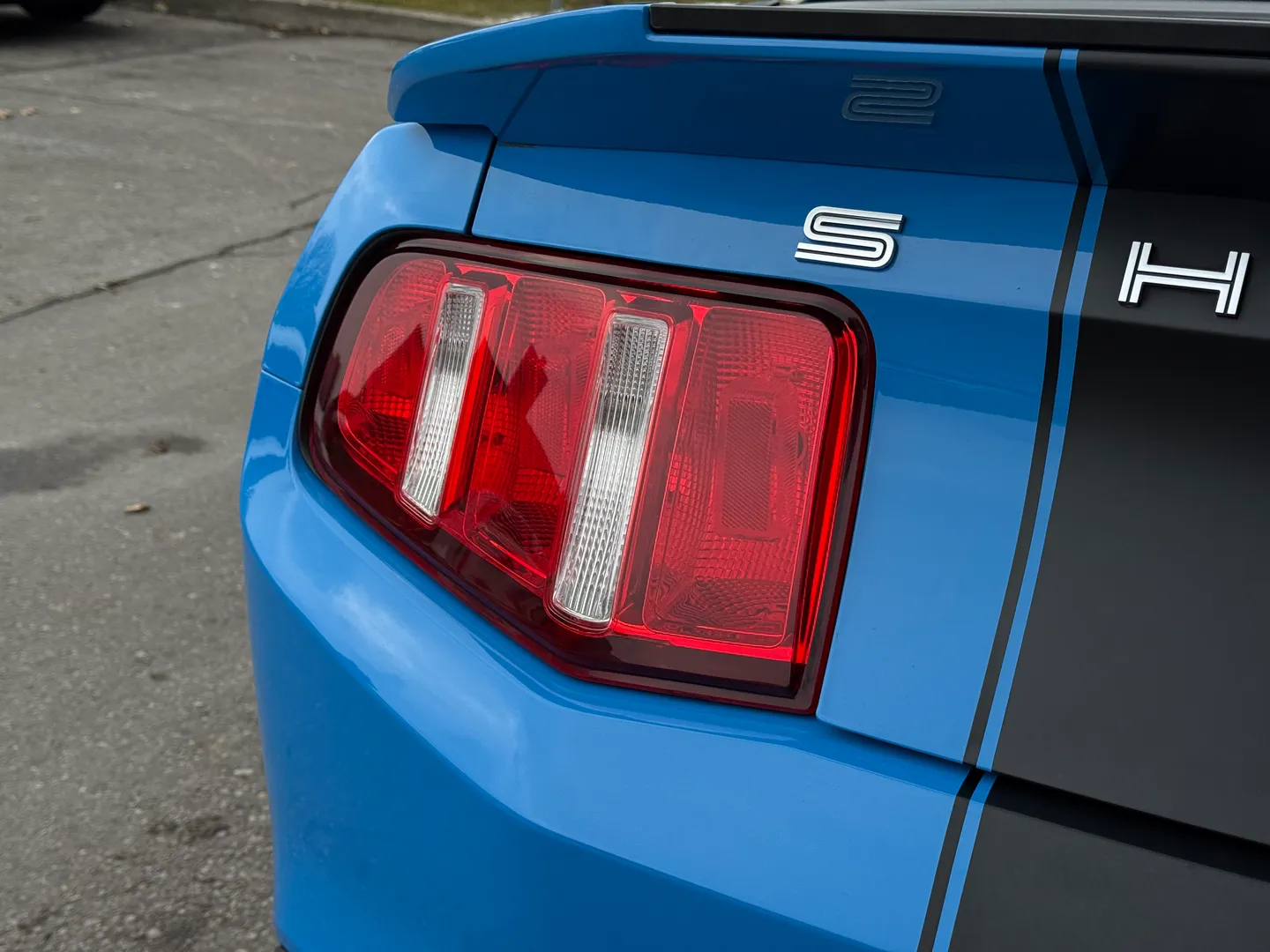 Ford Mustang Shelby GT500 6 Speed Manual Convertible — photo 29