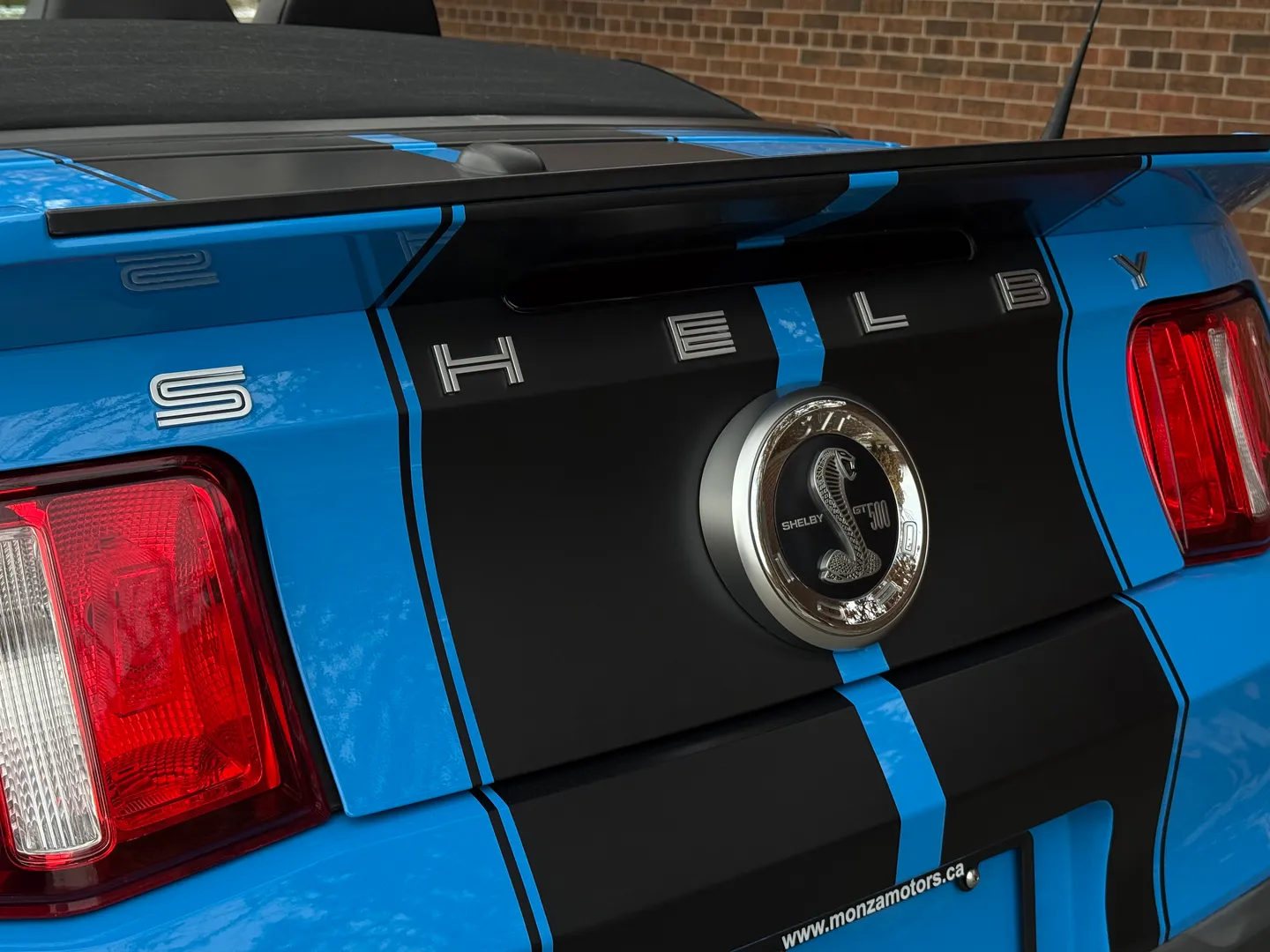 Ford Mustang Shelby GT500 6 Speed Manual Convertible — photo 31
