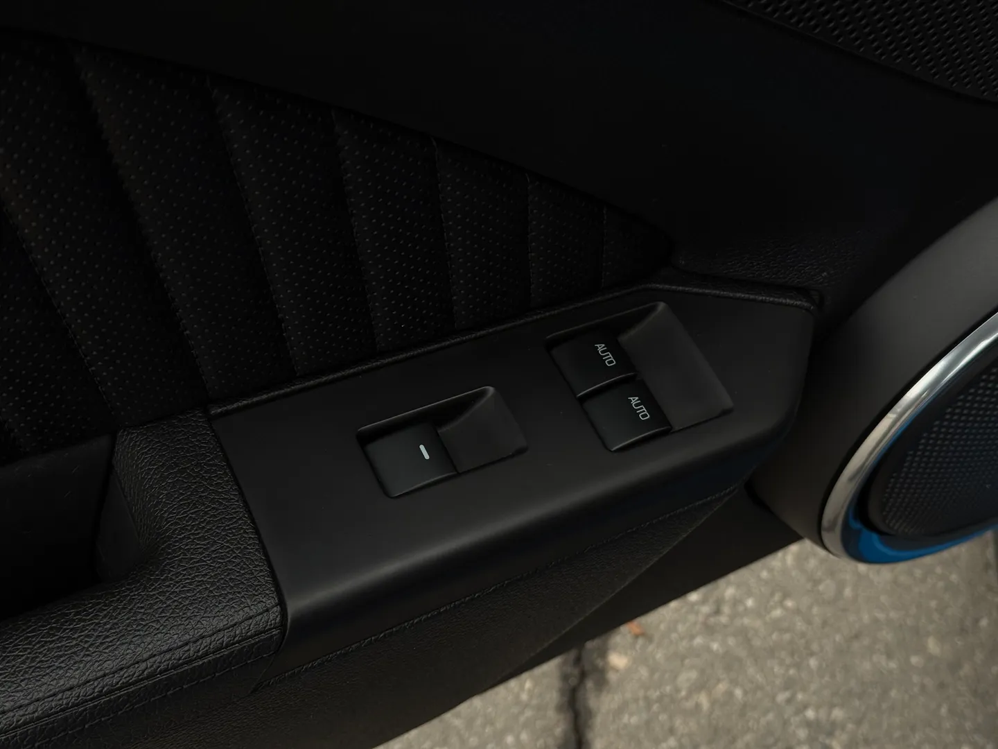 Ford Mustang Shelby GT500 6 Speed Manual Convertible — photo 58