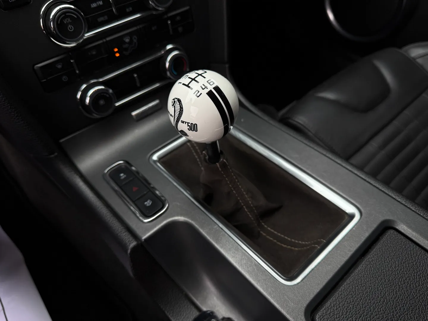 Ford Mustang Shelby GT500 6 Speed Manual Convertible — photo 61