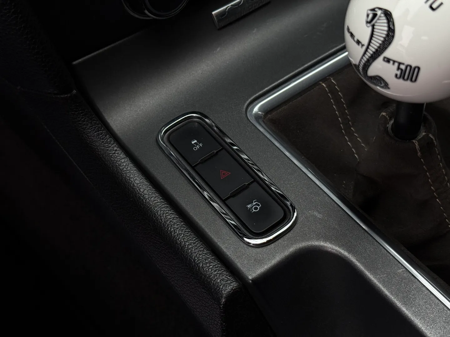 Ford Mustang Shelby GT500 6 Speed Manual Convertible — photo 63