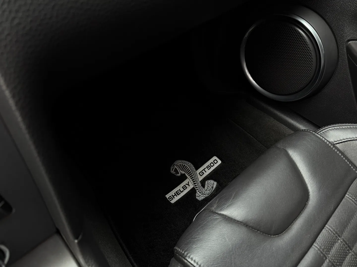 Ford Mustang Shelby GT500 6 Speed Manual Convertible — photo 77