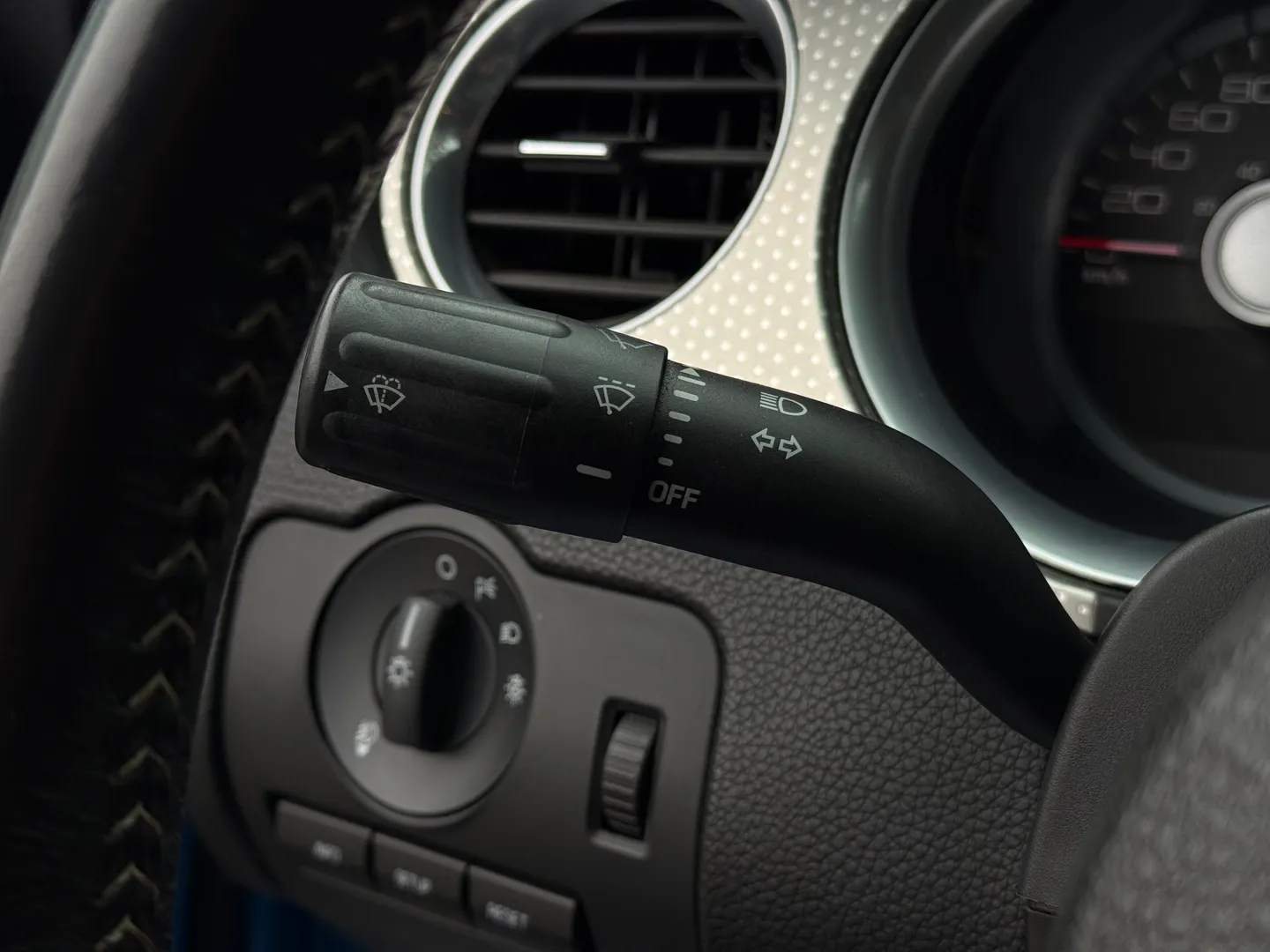 Ford Mustang Shelby GT500 6 Speed Manual Convertible — photo 92
