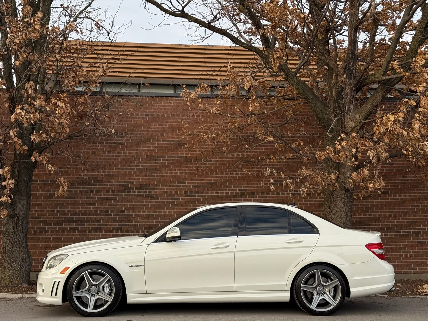 Mercedes Benz C63 AMG — photo 11