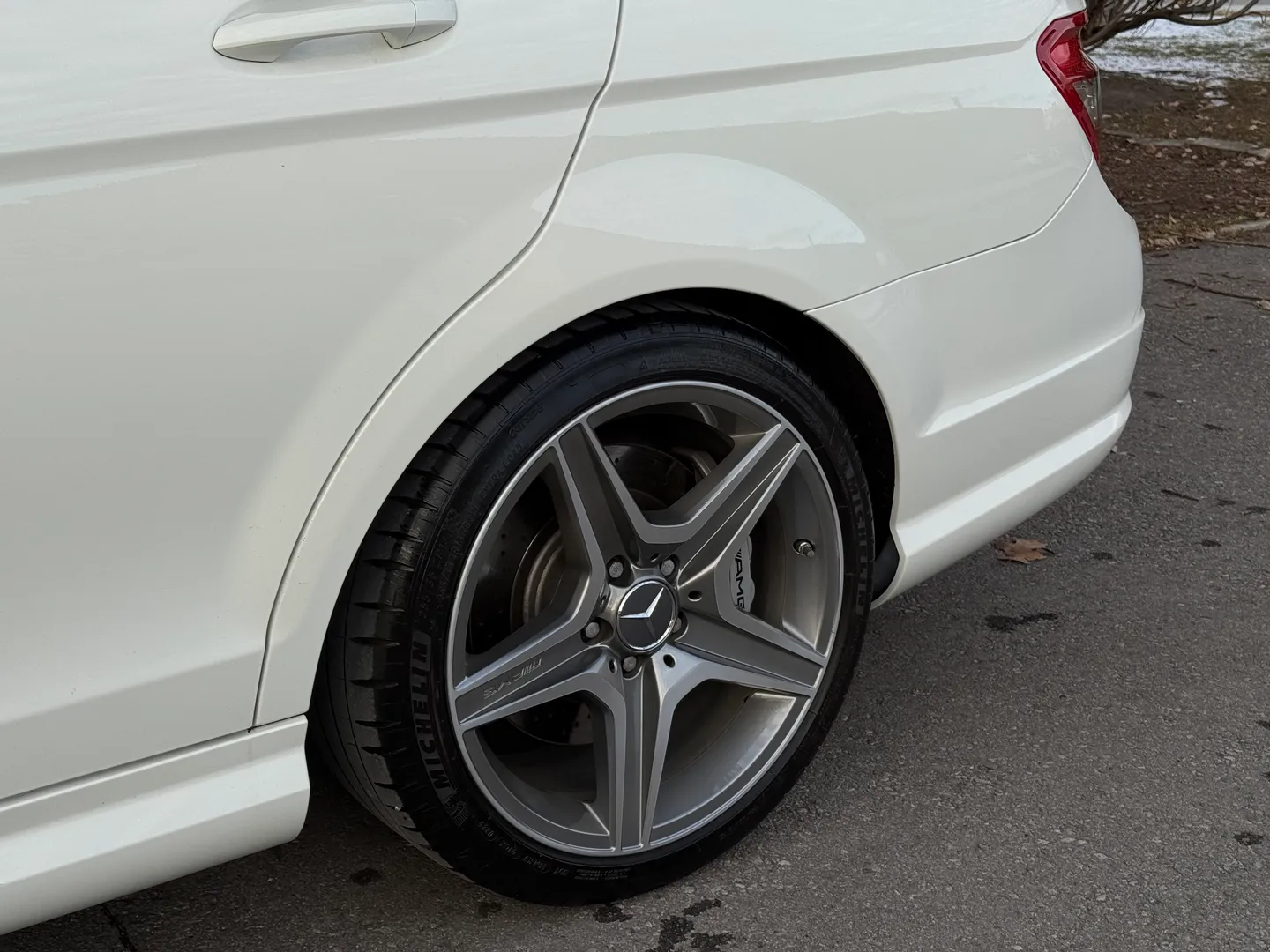 Mercedes Benz C63 AMG — photo 15