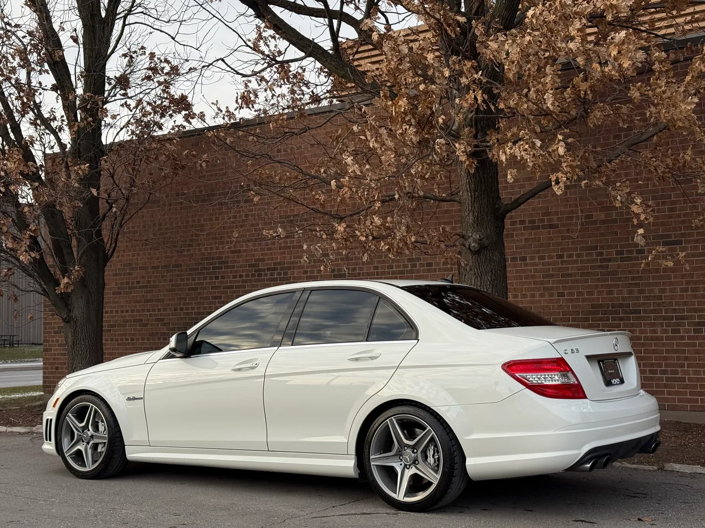 Mercedes Benz C63 AMG — photo 21