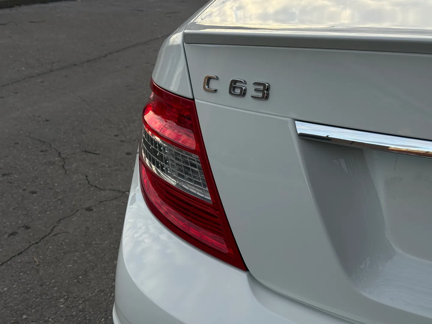 Mercedes Benz C63 AMG — photo 25