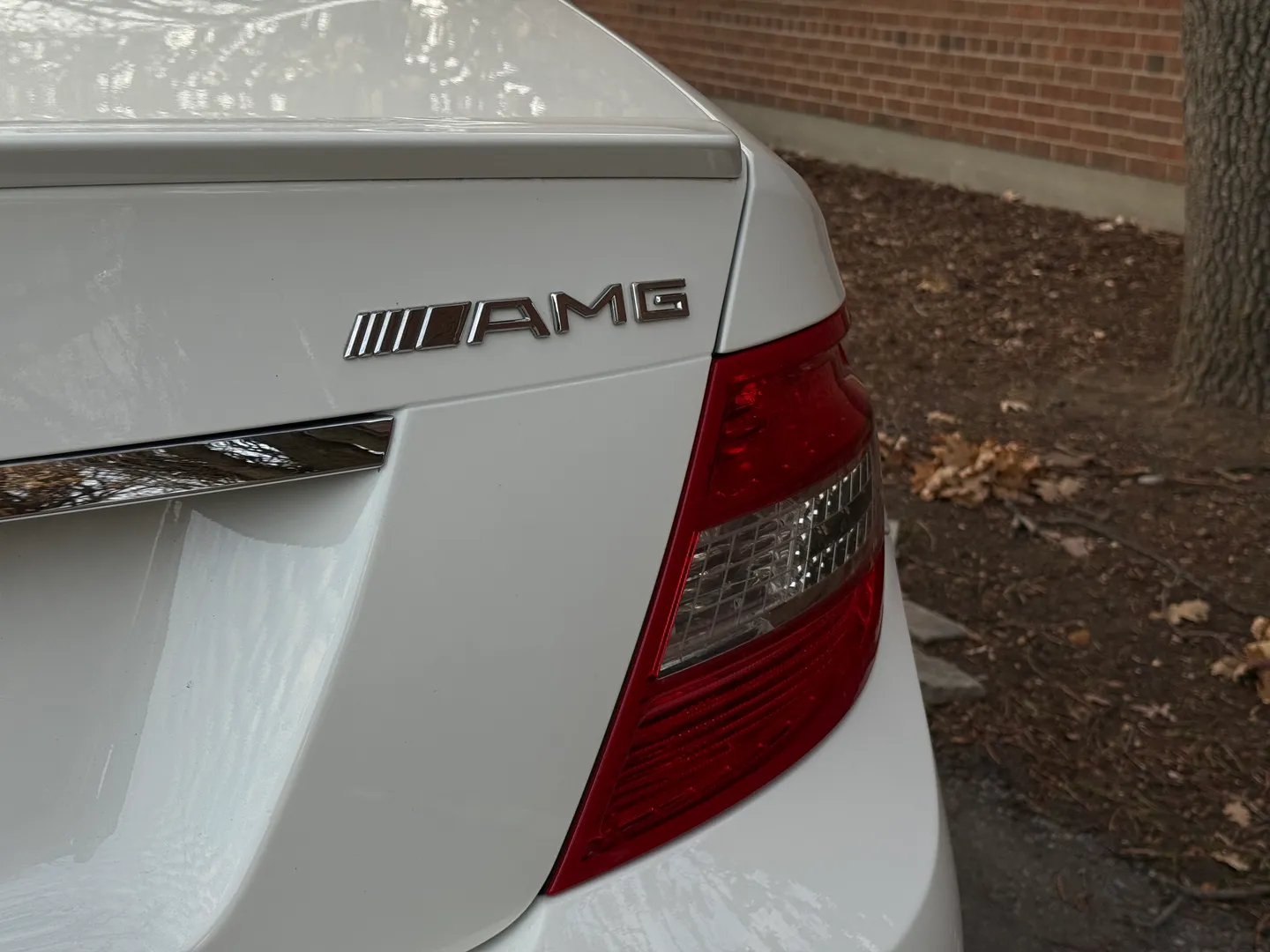 Mercedes Benz C63 AMG — photo 26