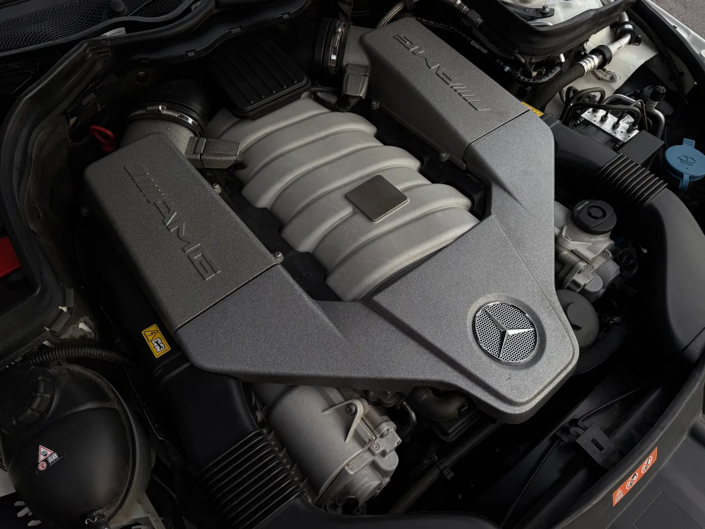 Mercedes Benz C63 AMG — photo 30