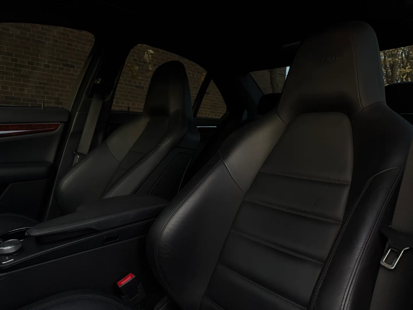 Mercedes Benz C63 AMG — photo 37