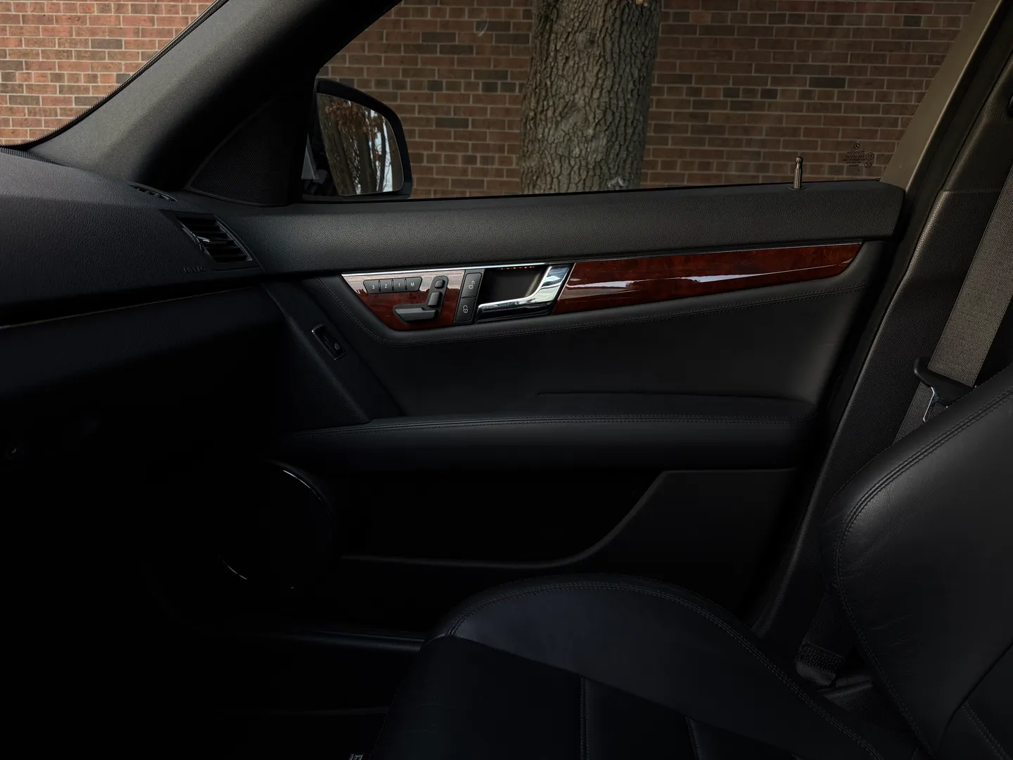 Mercedes Benz C63 AMG — photo 63
