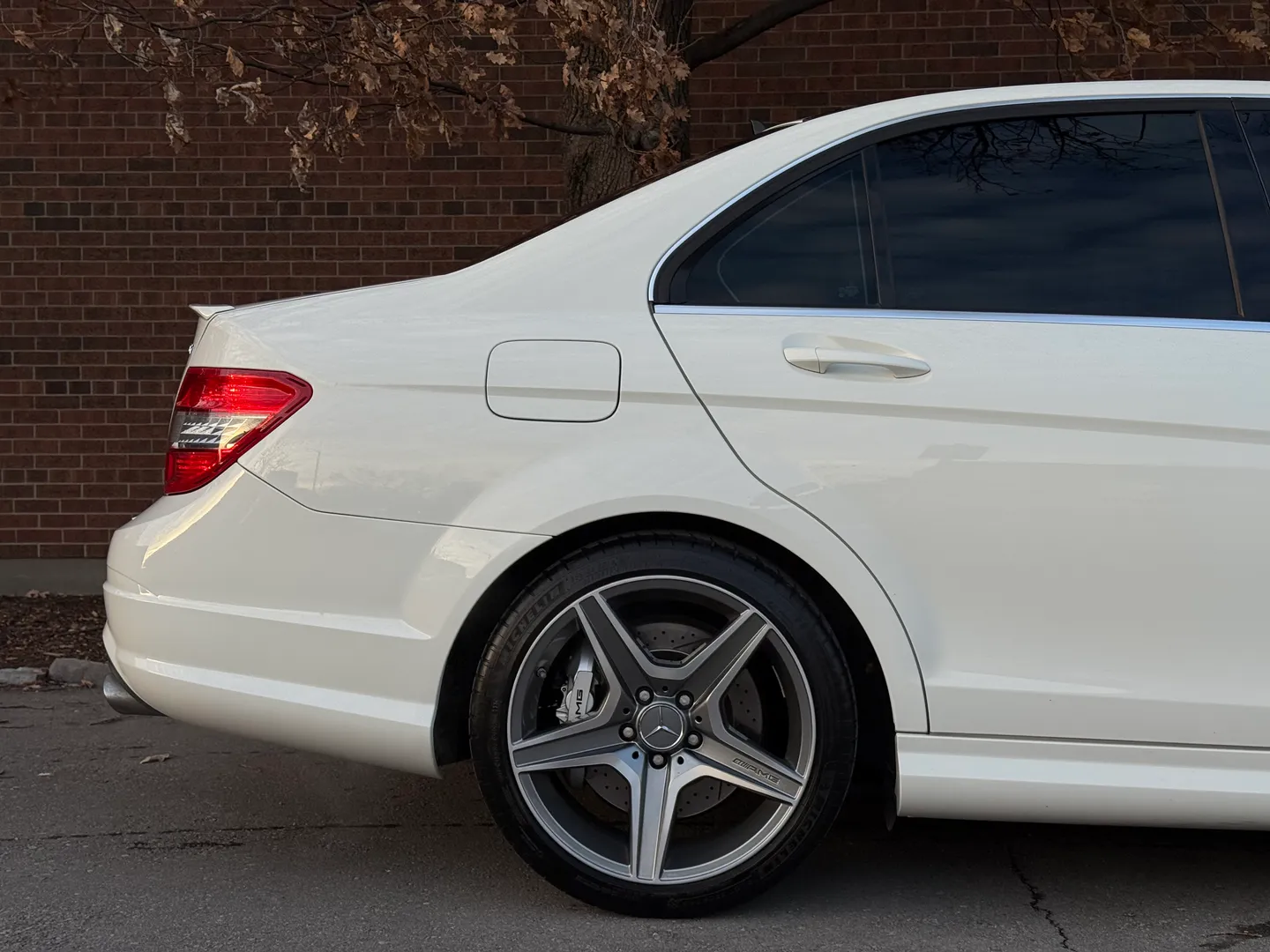 Mercedes Benz C63 AMG — photo 89
