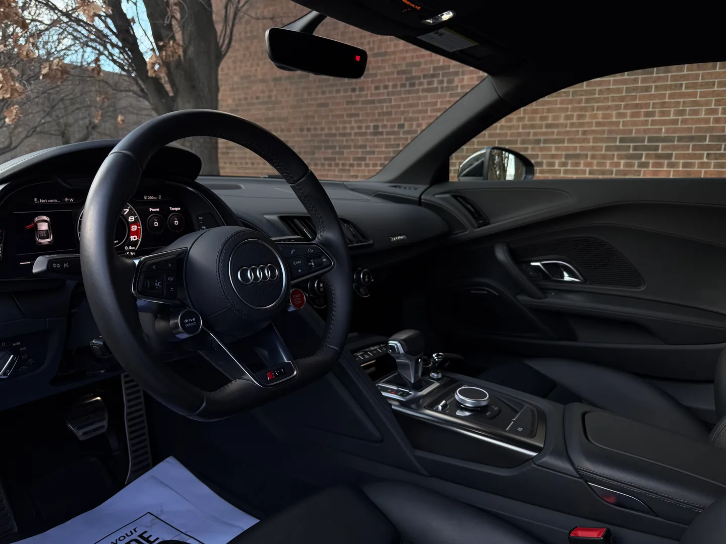 Audi R8 V10 Quattro Coupe — photo 41