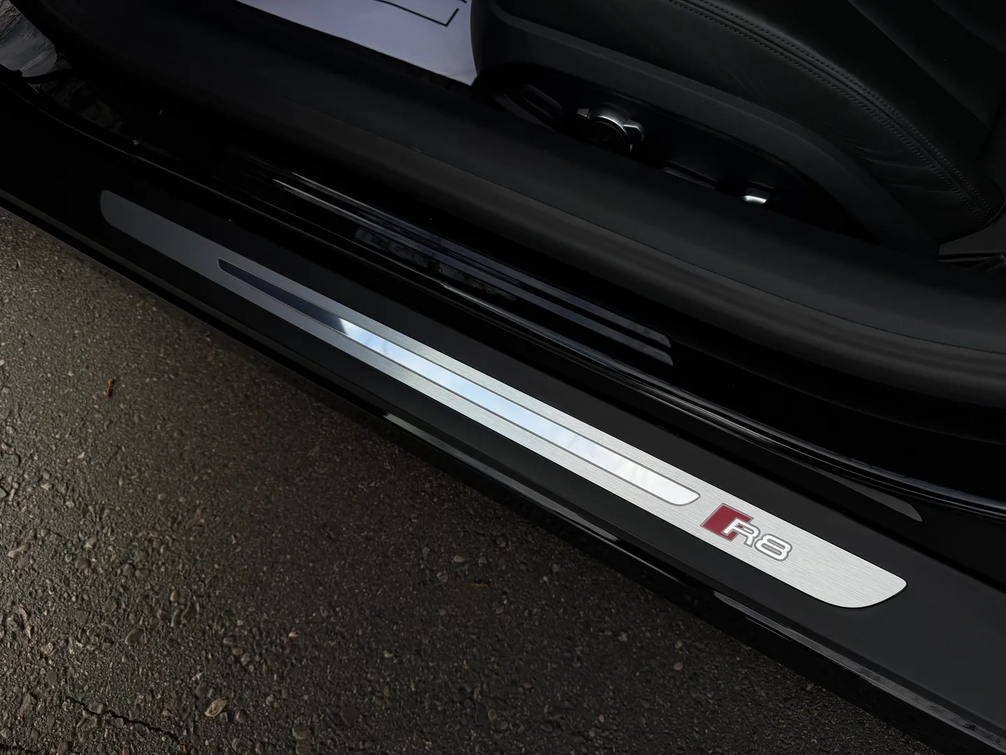 Audi R8 V10 Quattro Coupe — photo 44