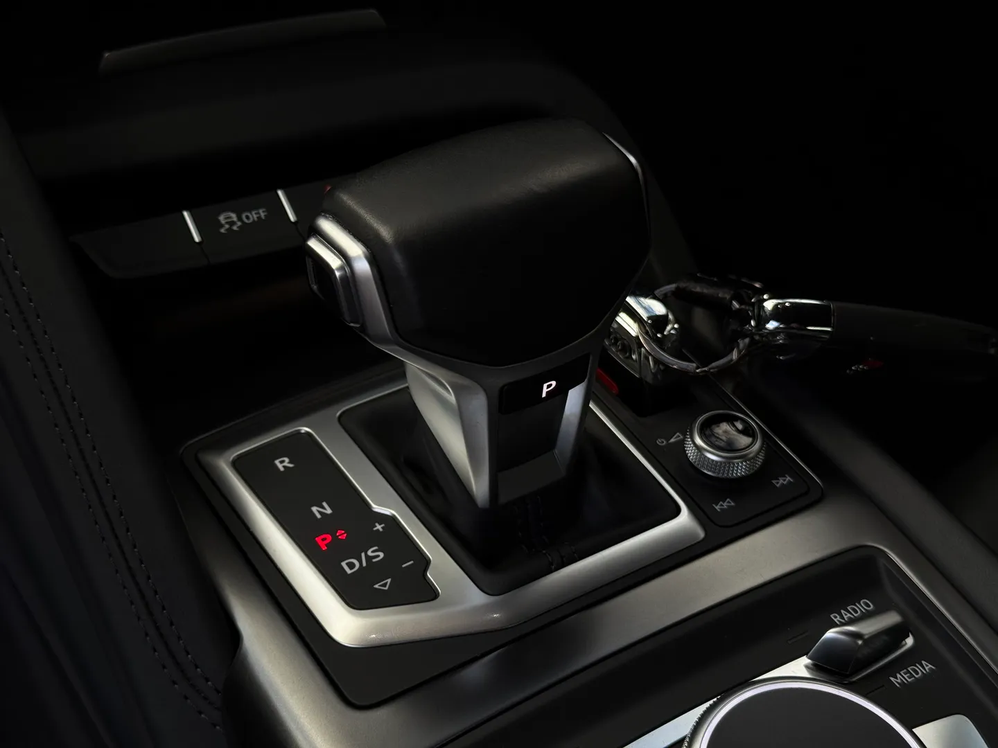 Audi R8 V10 Quattro Coupe — photo 51
